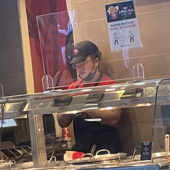 Panda Express - Employee not wearing mask properly and eating behind the line while serving customers - Chinese Near Me - Bellingham, Washington