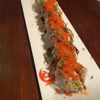 Kobe Japan - Alligator roll with yellowtail, salmon and tuna - Japanese Near Me - Pleasant Hill, California Kobe Japan - Alligator roll with yellowtail, salmon and tuna - Japanese Near Me - Pleasant Hill, California