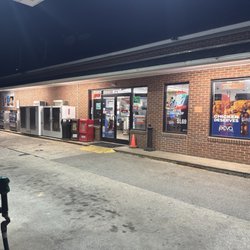 Exxon - Store entrance