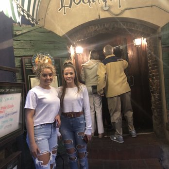 Boars Head Grill - Seafood Near Me - Savannah, Georgia