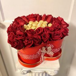 Ruby's Flowers & Event Decor