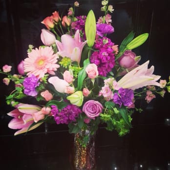 Hy-Vee - Floral Department - Jennifer is the best! - Grocery Near Me - Omaha, Nebraska