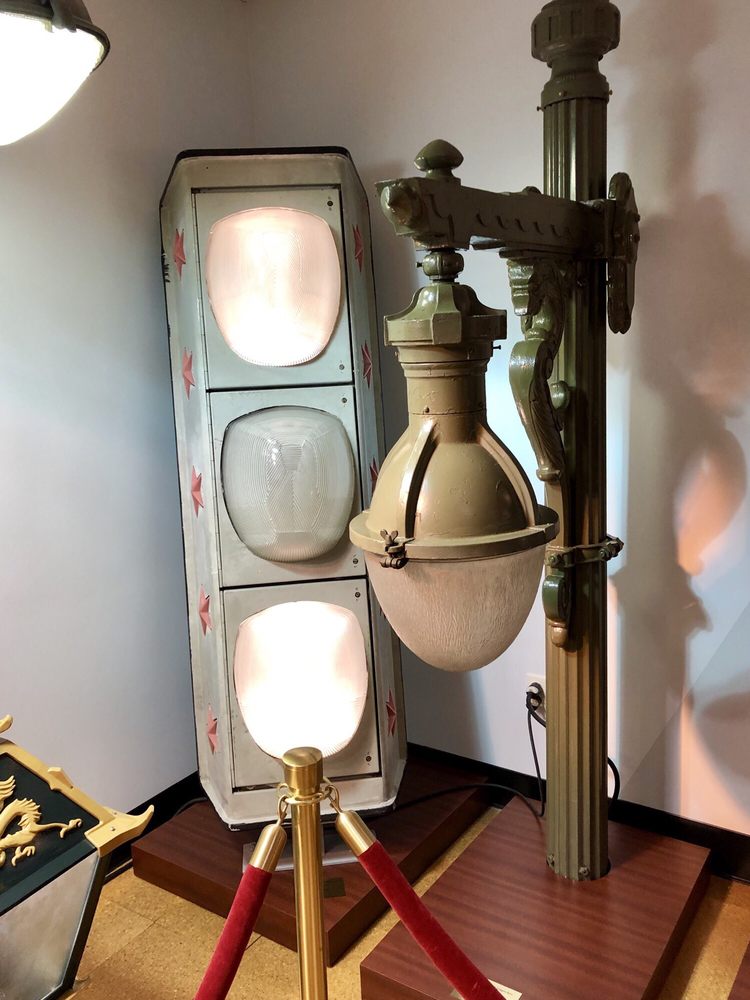 BUREAU OF STREET LIGHTING STREETLIGHT MUSEUM 23 Photos Museums