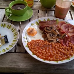 The Daily Grind Café