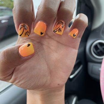 Lush Nails - Nail Salons Near Me - Mount Holly, New Jersey
