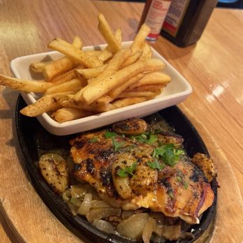 Applebee's Grill + Bar - Bourbon Street Chicken & Shrimp - Sports Bars Near Me - Chula Vista, California Applebee's Grill + Bar - Bourbon Street Chicken & Shrimp - Sports Bars Near Me - Chula Vista, California
