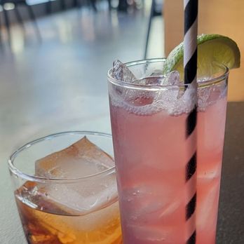 Moxy Boston Downtown - Moxy bar - Hotels Near Me - Boston, Massachusetts