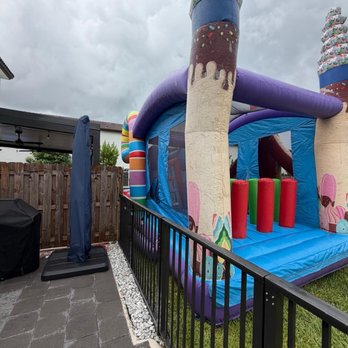 Dante's Bounce House - Bounce house. The entire party enjoyed! - Bounce House Rentals Near Me - Miami, Florida Dante's Bounce House - Bounce house. The entire party enjoyed! - Bounce House Rentals Near Me - Miami, Florida