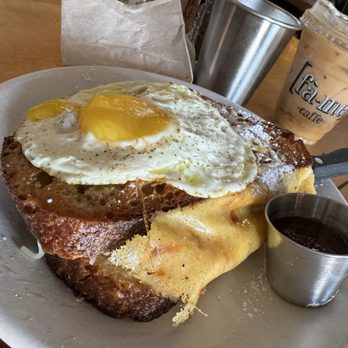 Fàme Caffe - Monte Cristo - Coffee & Tea Near Me - Phoenix, Arizona