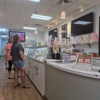 Hershey's Of Ormond Beach - Ice Cream & Frozen Yogurt Near Me - Ormond Beach, Florida