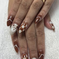 HN Passion Nails - Acrylic full set gel design by Nicole.