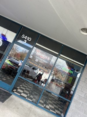 Bronzes Taqueria by null