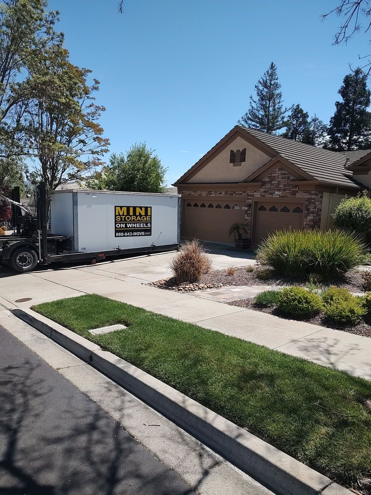 MINI STORAGE ON WHEELS INC