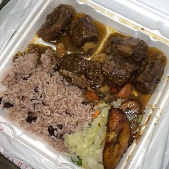 Cool Runnings Jamaican Grill - Oxtail plate - Caribbean Near Me - Houston, Texas Cool Runnings Jamaican Grill - Oxtail plate - Caribbean Near Me - Houston, Texas