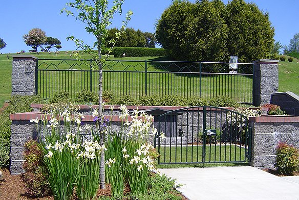 SKYLINE MEMORIAL GARDENS FUNERAL HOME - Updated June 2024 - 28 Photos