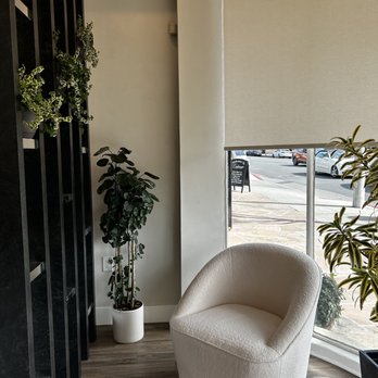 Serenity on Sunset - Nail Salons Near Me - West Hollywood, California Serenity on Sunset - Nail Salons Near Me - West Hollywood, California