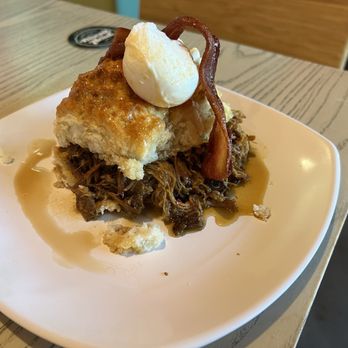 Biscuit Head - Pull Pork Biscuit - Cafes Near Me - Asheville, North Carolina