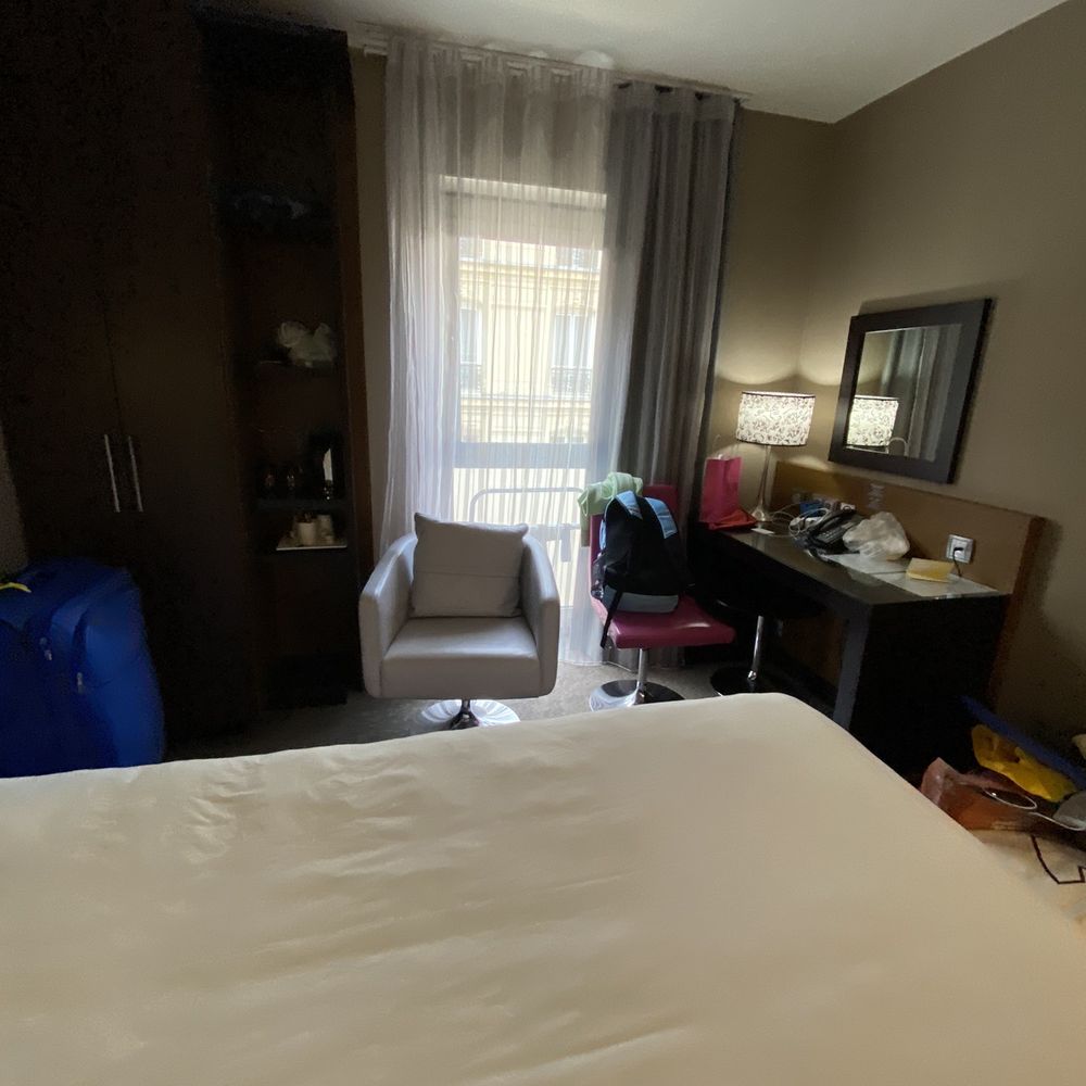 Holiday Inn - Hotels Near Me - Paris, 75