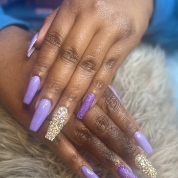 By C. Nicole - Hair Stylists Near Me - Saginaw, Michigan By C. Nicole - Hair Stylists Near Me - Saginaw, Michigan
