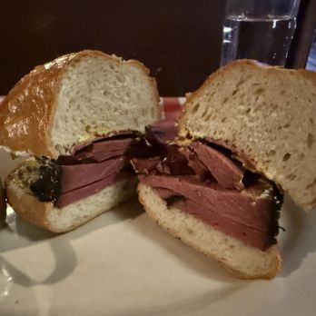 Tommy's Joynt - Corned beef Sandwich - American Near Me - San Francisco, California Tommy's Joynt - Corned beef Sandwich - American Near Me - San Francisco, California