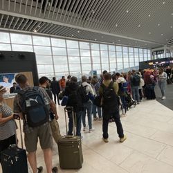 Ryanair - All these passengers in the priority boarding line. What's the point?
