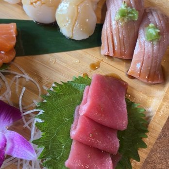7 Japanese BBQ & Sushi - Pretty good quality premium sushi choices for the deluxe option - Sushi Bars Near Me - Irvine, California