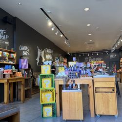 Lush - Shower bombs @LushCosmetics