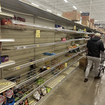 H-E-B - After effects of winter storm '24 warning (taken on Saturday, Jan 13) - Grocery Near Me - Austin, Texas H-E-B - After effects of winter storm '24 warning (taken on Saturday, Jan 13) - Grocery Near Me - Austin, Texas