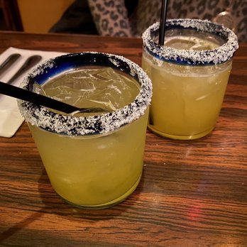 El Rey - Passion fruit and mezcal margaritas. - Mexican Near Me - Philadelphia, Pennsylvania El Rey - Passion fruit and mezcal margaritas. - Mexican Near Me - Philadelphia, Pennsylvania