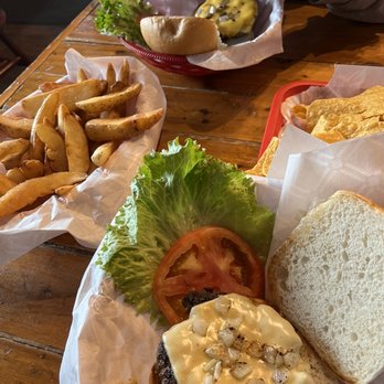 The Taproom - Burgers Near Me - San Marcos, Texas