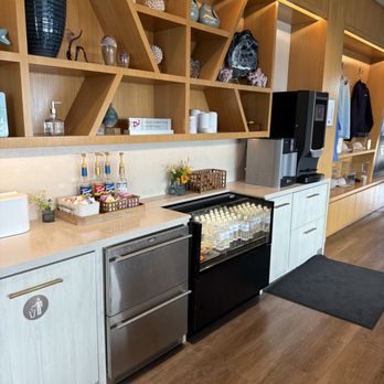 Monterey Jet Center - Mini bar, fruits, vegetables, coffee, ice cream, cream, and more - Aviation Services Near Me - Monterey, California Monterey Jet Center - Mini bar, fruits, vegetables, coffee, ice cream, cream, and more - Aviation Services Near Me - Monterey, California