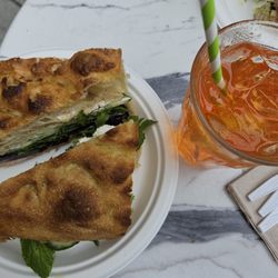 Sandwich with spritzer