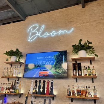 Bloom - Bar area - American Near Me - Santa Clara, California Bloom - Bar area - American Near Me - Santa Clara, California