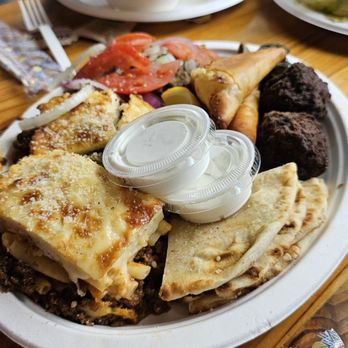 Niko Niko's - Greek Combo Plate shared among 4 diners - Greek Near Me - Houston, Texas Niko Niko's - Greek Combo Plate shared among 4 diners - Greek Near Me - Houston, Texas