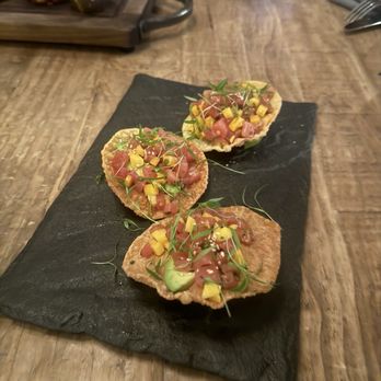 Wolf by Vanderpump at Caesars Republic Lake Tahoe - Ahi tuna tartare - American Near Me - Stateline, Nevada Wolf by Vanderpump at Caesars Republic Lake Tahoe - Ahi tuna tartare - American Near Me - Stateline, Nevada