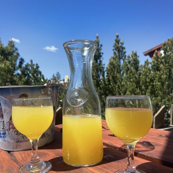 Smokey's Kitchen - Mimosa can carafe - fair price & very good! - Barbeque Near Me - Truckee, California Smokey's Kitchen - Mimosa can carafe - fair price & very good! - Barbeque Near Me - Truckee, California
