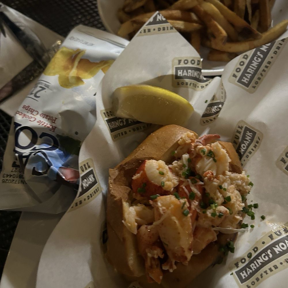 Lobster roll