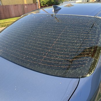 Mobile Service Auto Glass - The shattered rear window - Windshield Installation & Repair Near Me - Van Nuys, California Mobile Service Auto Glass - The shattered rear window - Windshield Installation & Repair Near Me - Van Nuys, California
