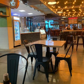 Lan Viet - Cafeteria style seating - Vietnamese Near Me - Dublin, Ohio