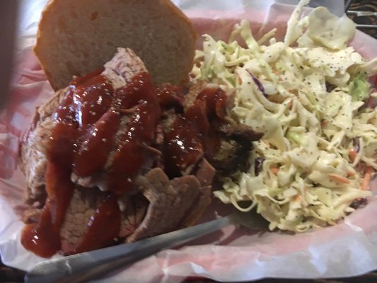 Big Hole BBQ Victor by null