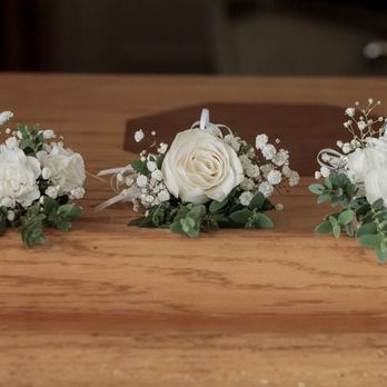 Paseo Flower Shop - Boutonnières - Florists Near Me - Vista, California Paseo Flower Shop - Boutonnières - Florists Near Me - Vista, California