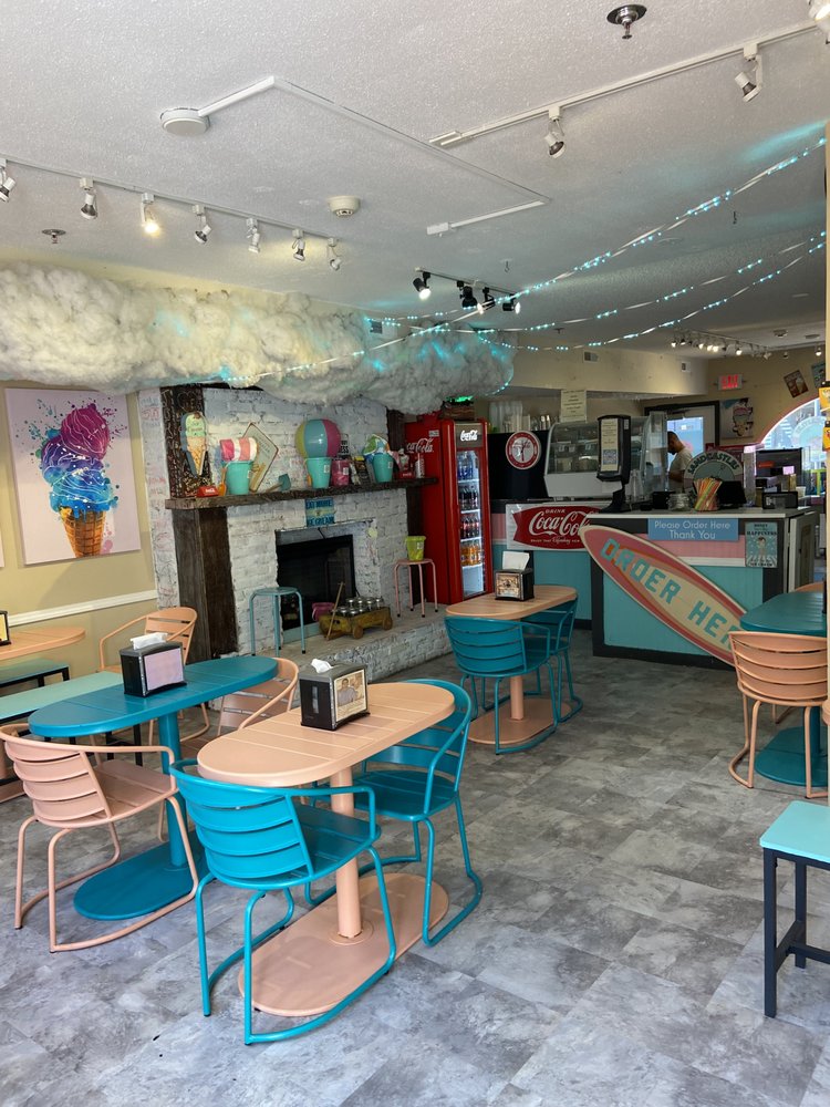 SANDCASTLES ICE CREAM AND CAFE Updated September 2024 225 Goddard Row, Newport, Rhode Island