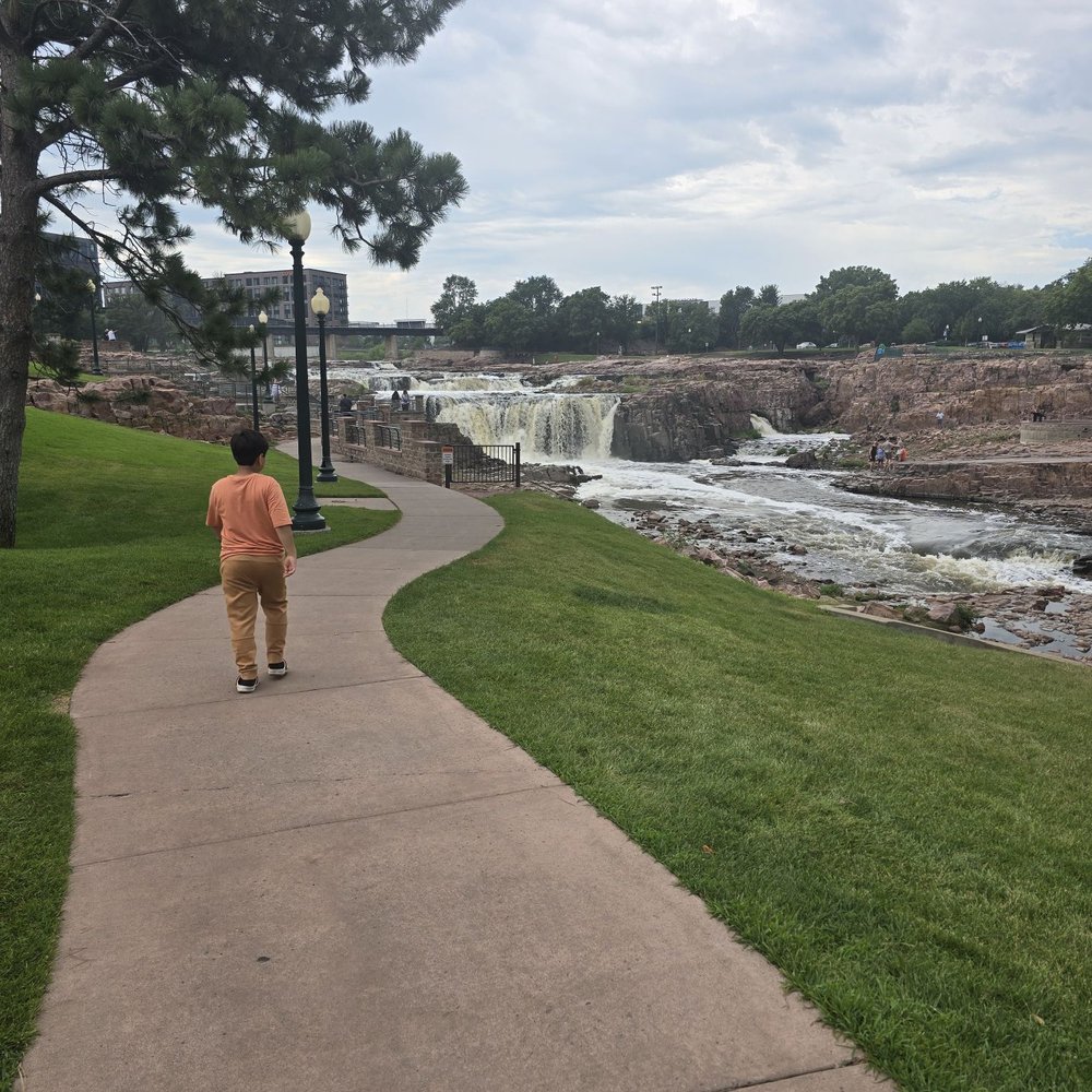 Falls Park - Parks Near Me - Sioux Falls, South Dakota Falls Park - Parks Near Me - Sioux Falls, South Dakota