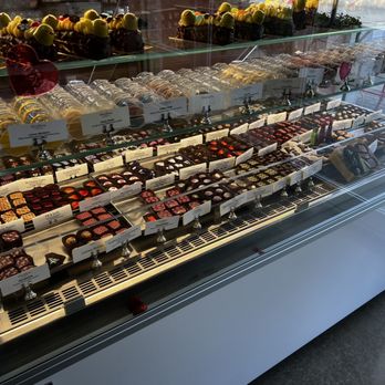 David Ramirez Chocolates - Macaron and chocolates - Candy Stores Near Me - Orlando, Florida David Ramirez Chocolates - Macaron and chocolates - Candy Stores Near Me - Orlando, Florida