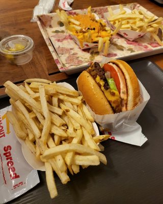 In-N-Out Burger by null