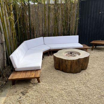 SoCal Vibes - Back patio - New American Near Me - Los Angeles, California SoCal Vibes - Back patio - New American Near Me - Los Angeles, California