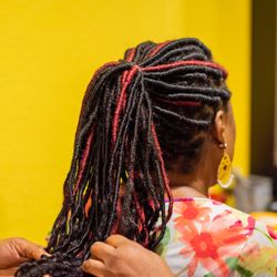 Divine Touch African Hair Braiding & Weaving - Duncanville