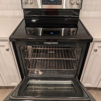 Brighthouse Cleaners - Sparkling clean oven - Home Cleaning Near Me - Fredericksburg, Virginia