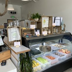 Big love juice bar + kitchen - Provisions!