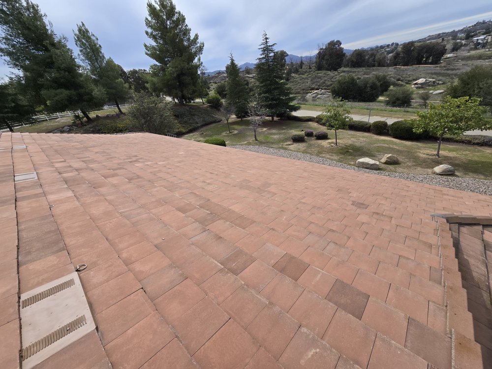 Slide of Tonty Roofer